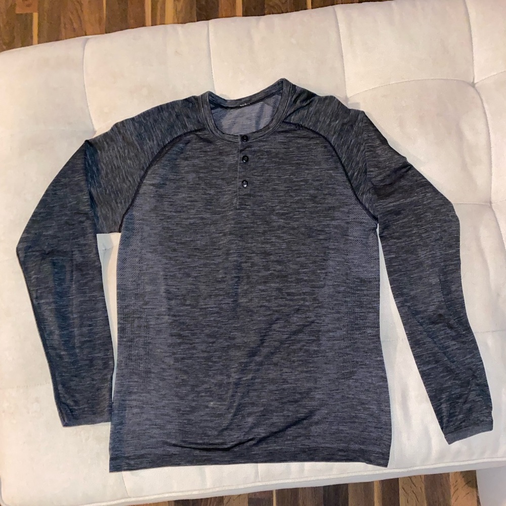 Lululemon mens long sleeve 3-button shirt